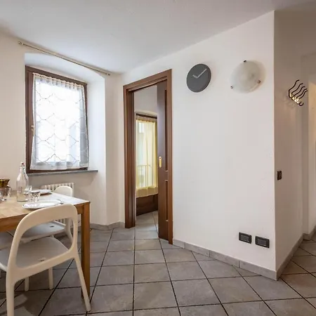 Inn Aosta Apartments أَويستا