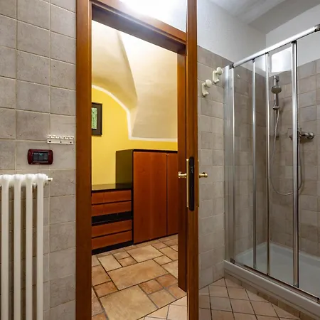 Inn Aosta Apartments شقة