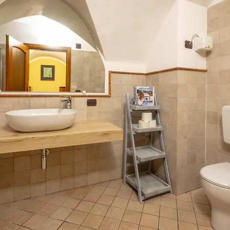 Inn Aosta Apartments شقة *
