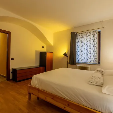 Inn Aosta Apartments شقة أَويستا