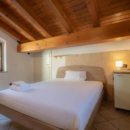 شقة Inn Aosta Apartments *
