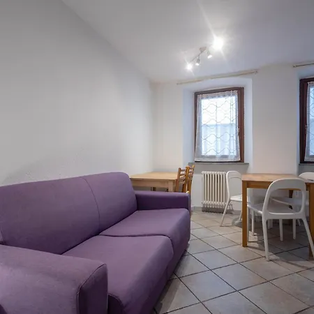 Inn Aosta Apartments أَويستا