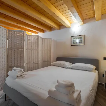 شقة Inn Aosta Apartments *