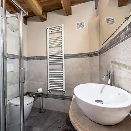Inn Aosta Apartments شقة أَويستا