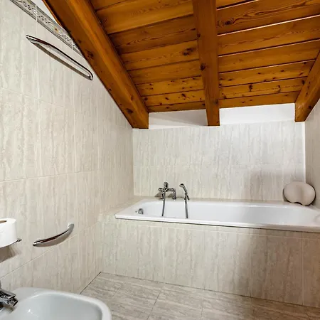 Inn Aosta Apartments شقة *