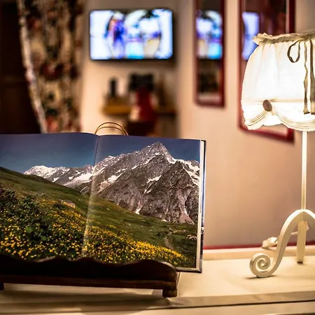 شقة Inn Aosta Apartments *