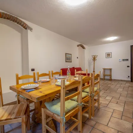 Inn Aosta Apartments Daire