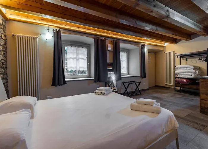 Maison Aubert 33 - Apartments Appartement *